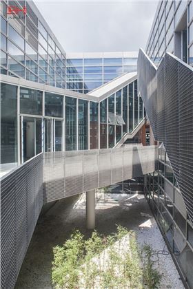 造型鋁單板、格柵、金屬拉伸板-南方科技大學(xué)讀書館10.jpg
